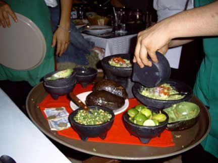 Preparing fresh quacamole